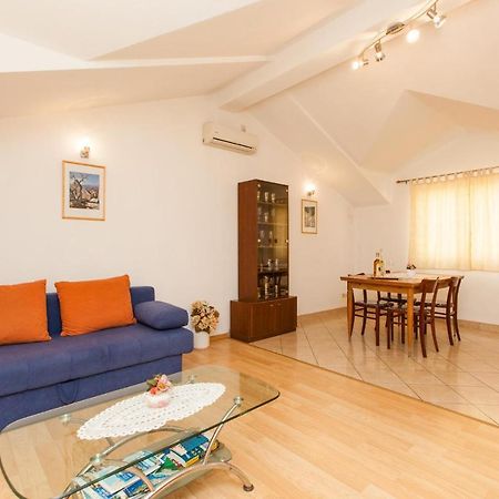 Holiday Home Beata Trogir Exterior foto